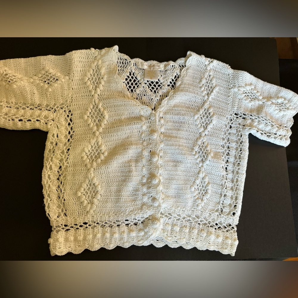 Crochet white bolaro. Krochette by papillon.